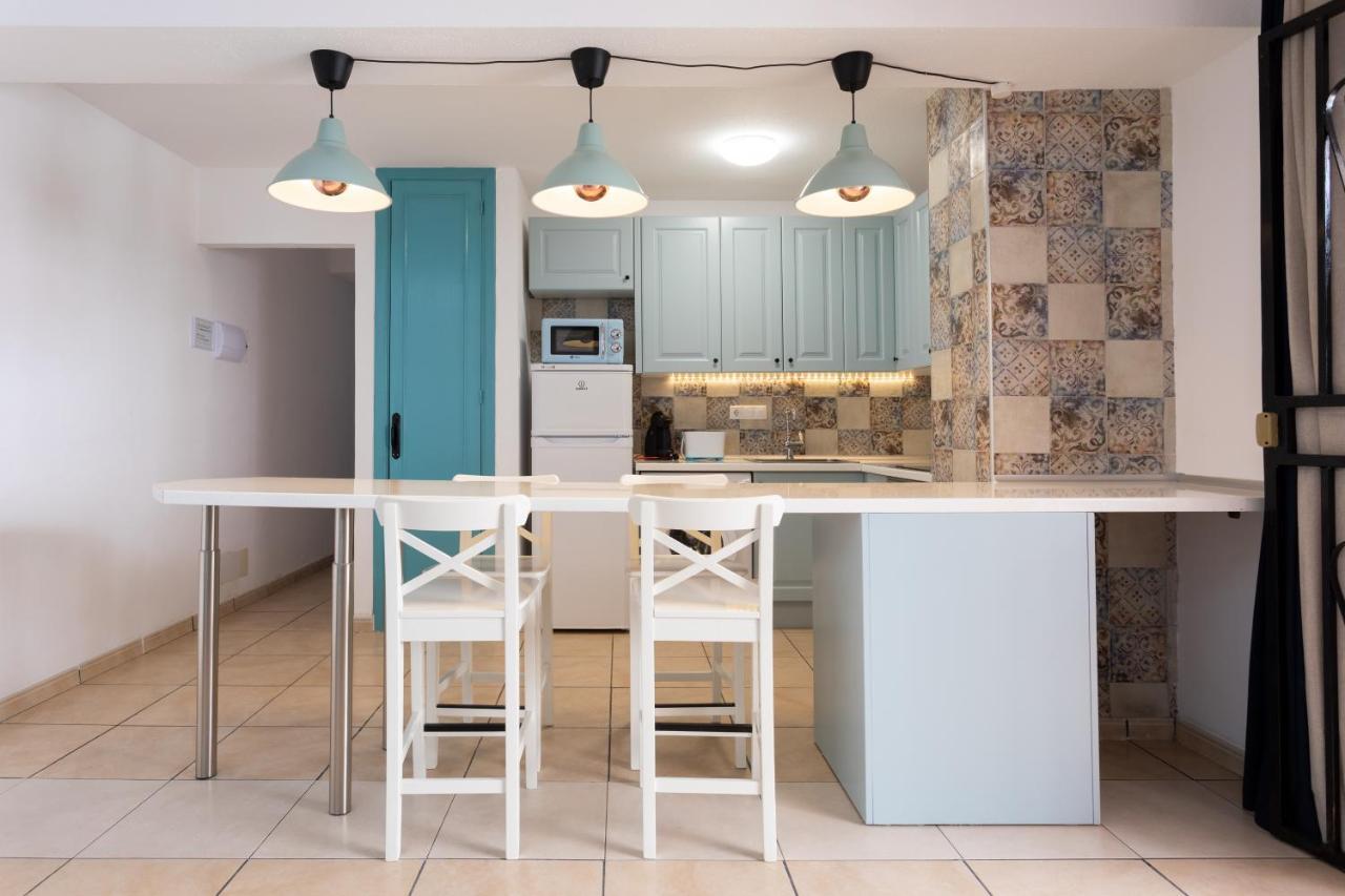 Port Royal Apartments, Heated Pool, Speed Wifi, Terrace 阿罗纳 外观 照片