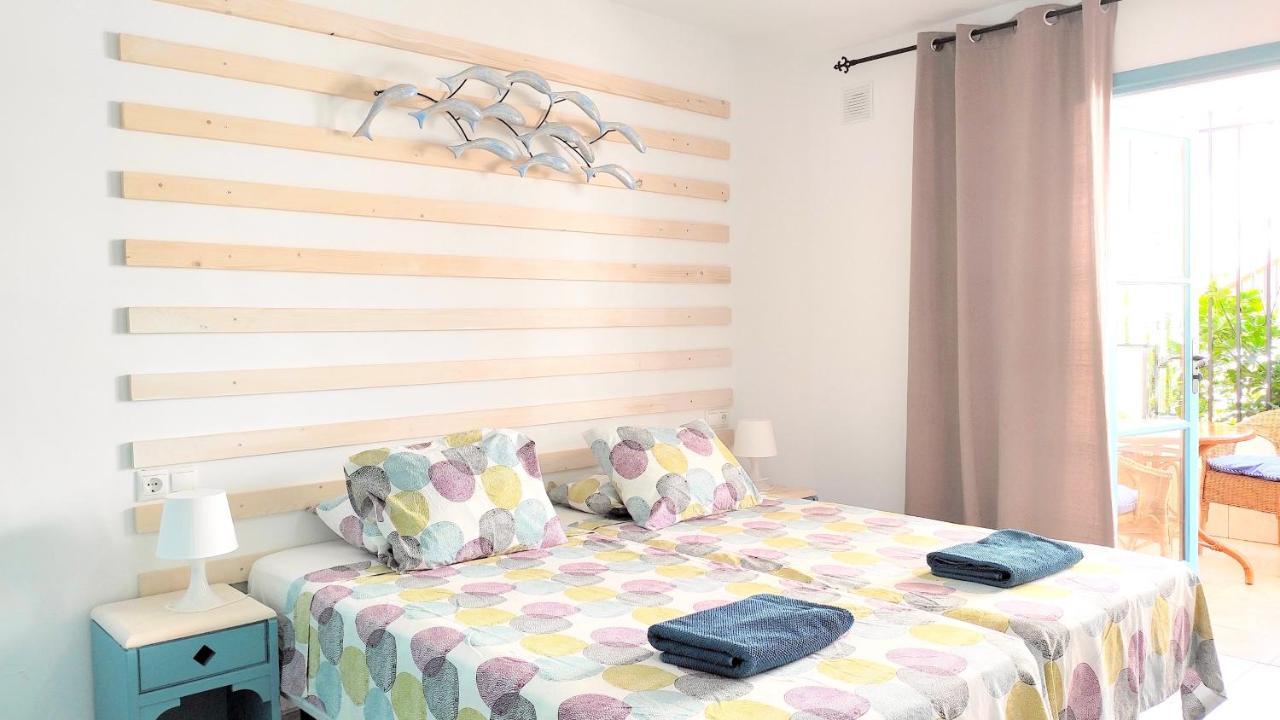 Port Royal Apartments, Heated Pool, Speed Wifi, Terrace 阿罗纳 外观 照片