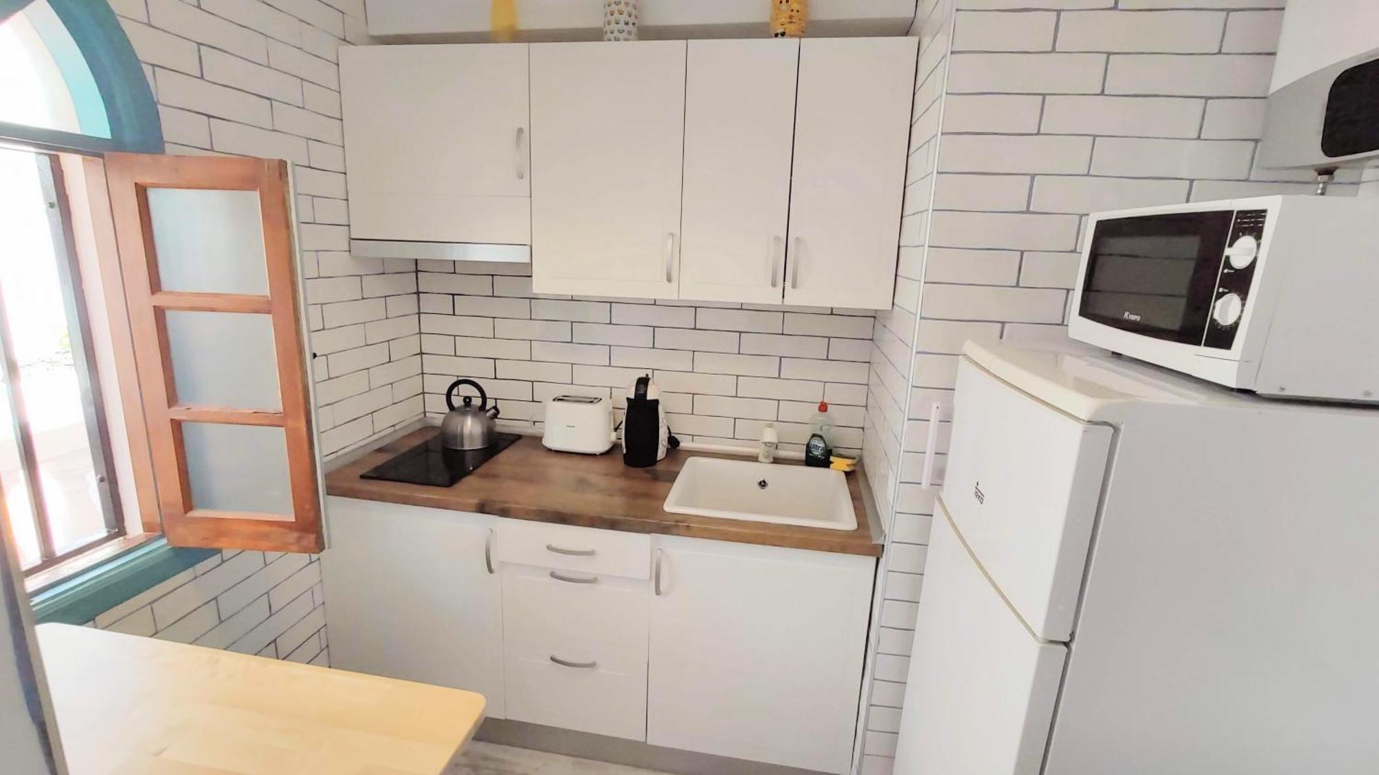 Port Royal Apartments, Heated Pool, Speed Wifi, Terrace 阿罗纳 客房 照片