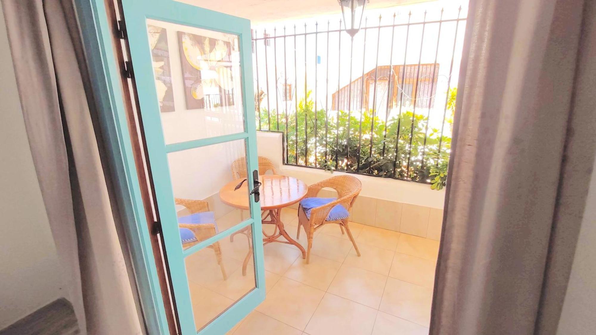 Port Royal Apartments, Heated Pool, Speed Wifi, Terrace 阿罗纳 客房 照片